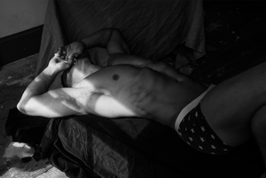 Dan Reclines